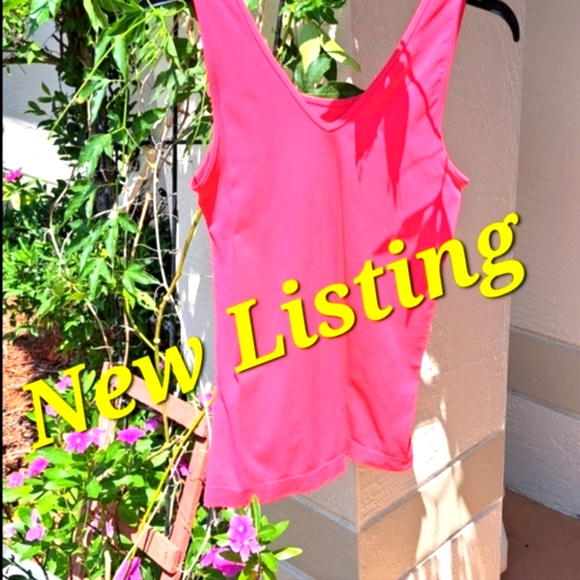 NWOT Stretch Tank Top - Picture 5 of 5